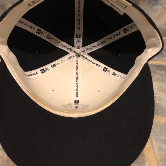 New York Yankees new era fitted hat size 7 - Picture 6 of 6
